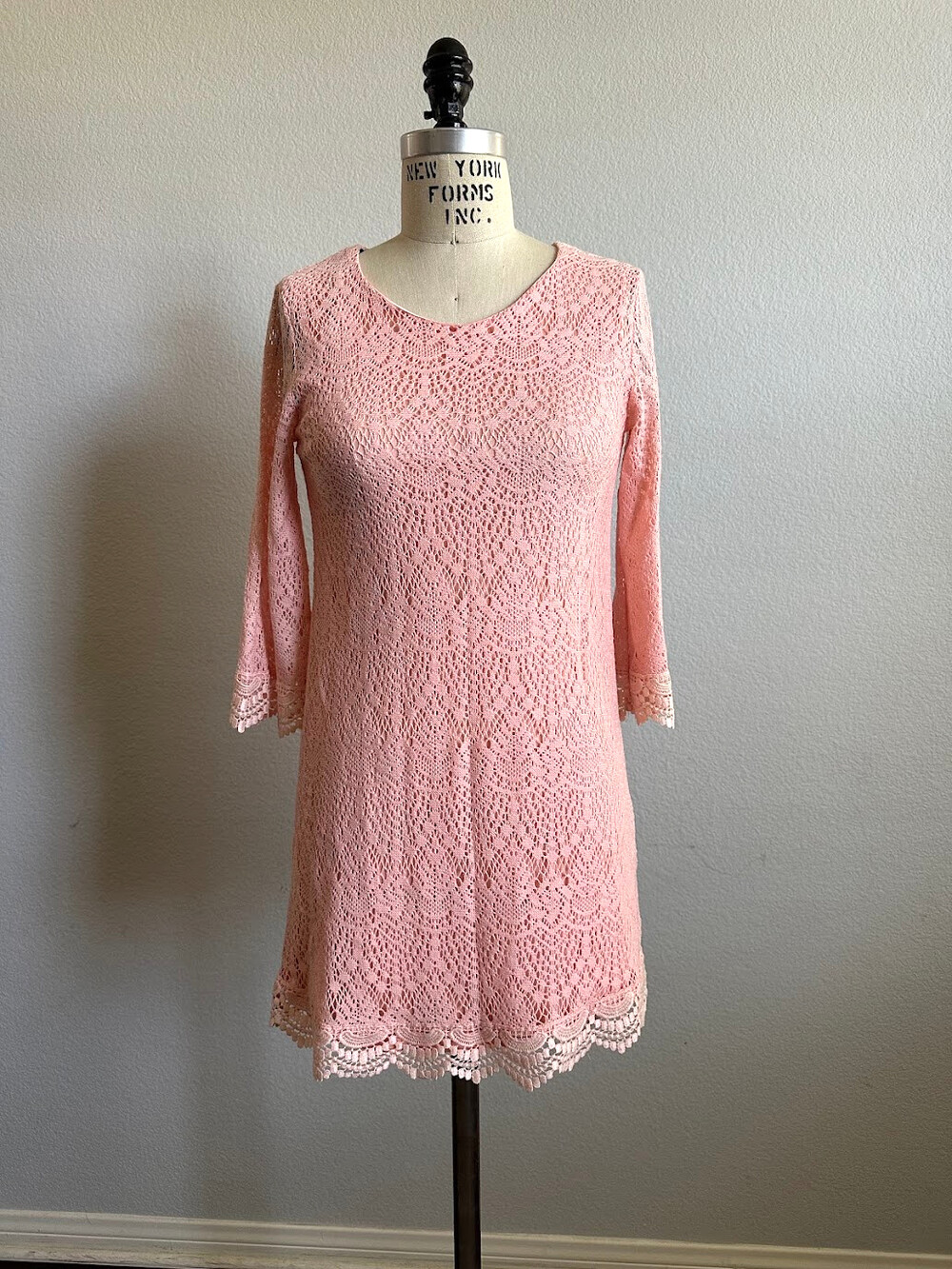 H&M Divided Pink Lace Dress Size 6
